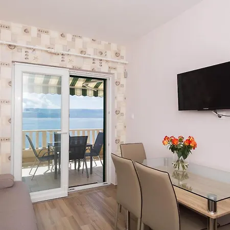 Adriatica Excelsior Stanici